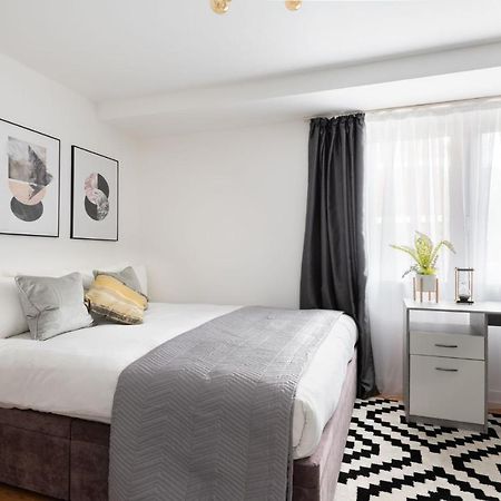 Spacious And Modern 4 Bed Apartment Next To Borough Station Londra Dış mekan fotoğraf